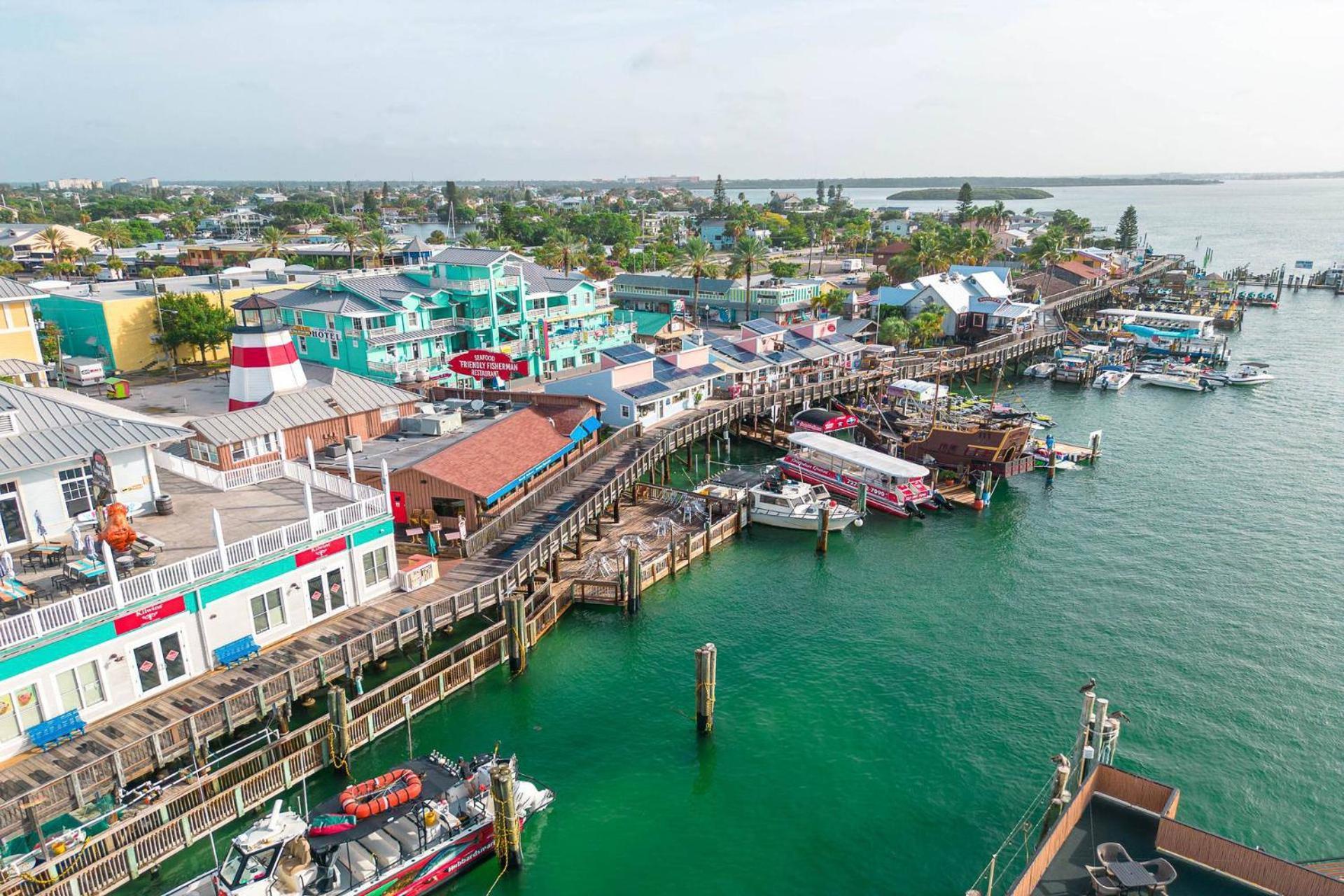 2 - Island Paradise Cottages - Sea Breeze St. Pete Beach Exterior photo